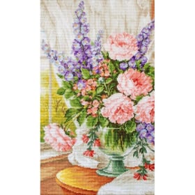 Luca-S Borduurpakket Bloemen bij het raam 2