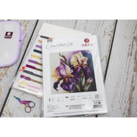 Embroidery kit Iris Burgemeister Embroidery kit Iris Burgemeister