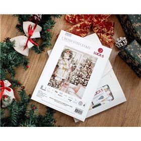 Stickset Weißer Weihnachtsmann mit Weihnachtsbaum Stickset Weißer Weihnachtsmann mit Weihnachtsbaum