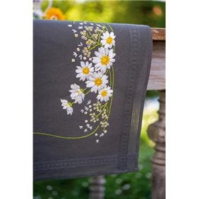 Bedruckter Läuferpackung Gänseblümchen