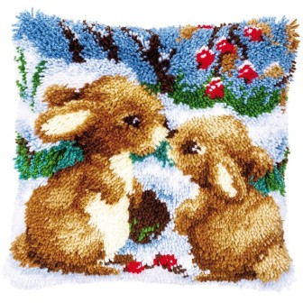 Knoopkussen kit konijntjes in de sneeuw 147711
