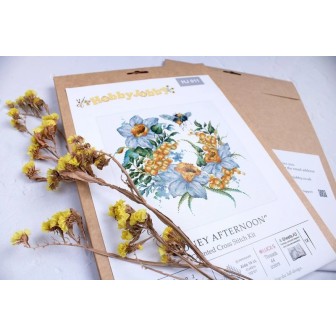 Embroidery kit Honey Afternoon