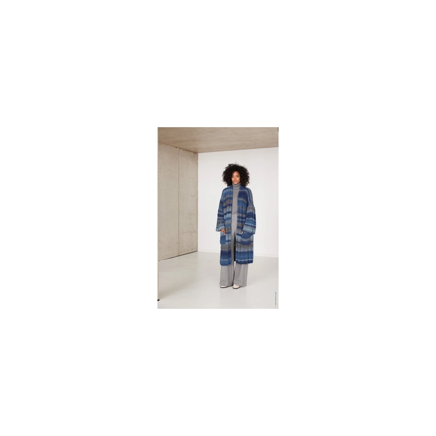 Lana Grossa Mantel FJ70M34