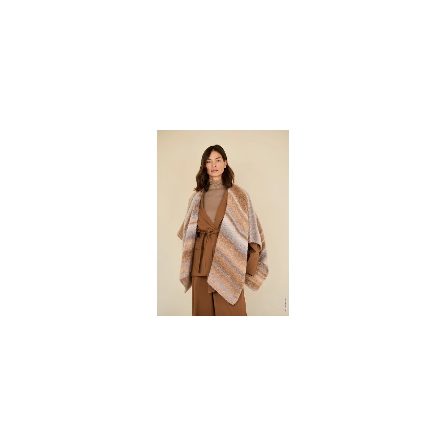 Lana Grossa Poncho LB19M21