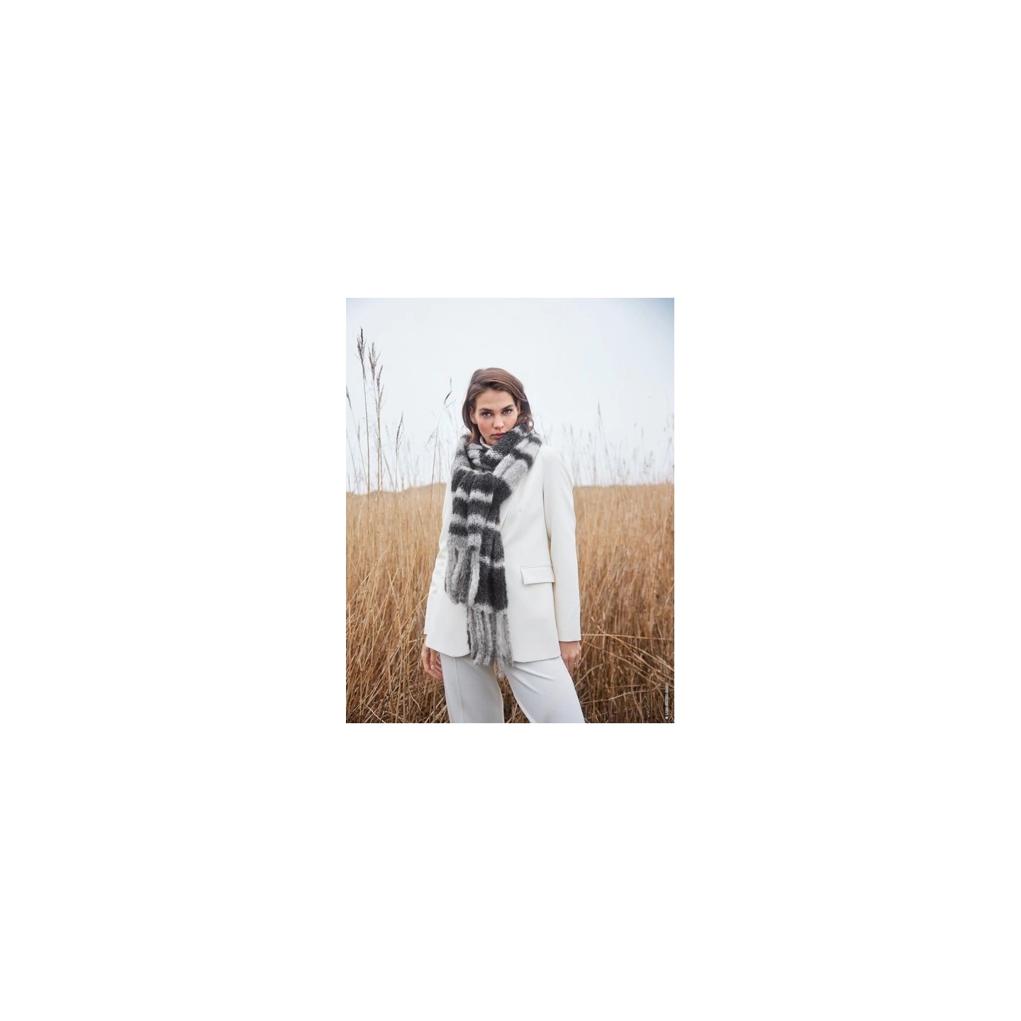 Lana Grossa Sjaal met franjes LB17M14