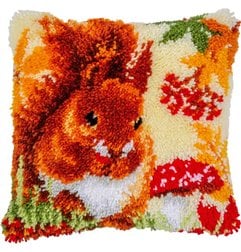 Kit coussin au point noué Ecureuil en automne 206643