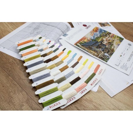 Embroidery kit Log Cabin General Store