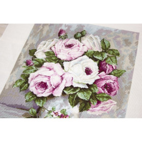 Embroidery kit Mixed Roses 2 Embroidery kit Mixed Roses 2