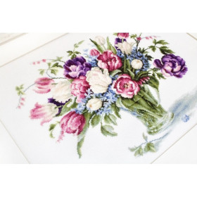 Embroidery kit Tulips Embroidery kit Tulips