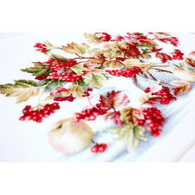 Embroidery kit Guelder Rose